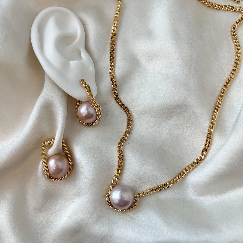 Pearl Cradle Set in Gold