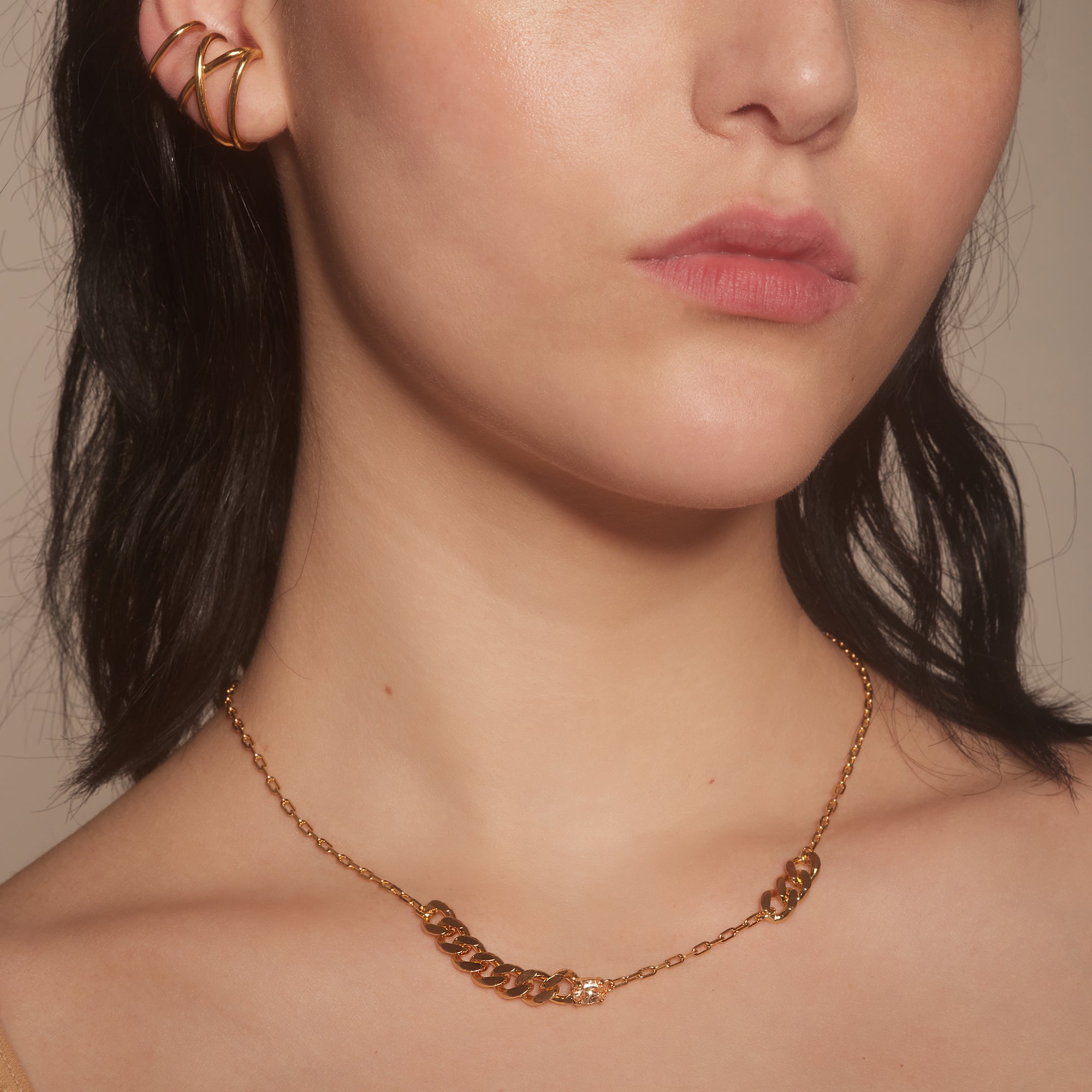 Trace Necklace with Zircon in Gold