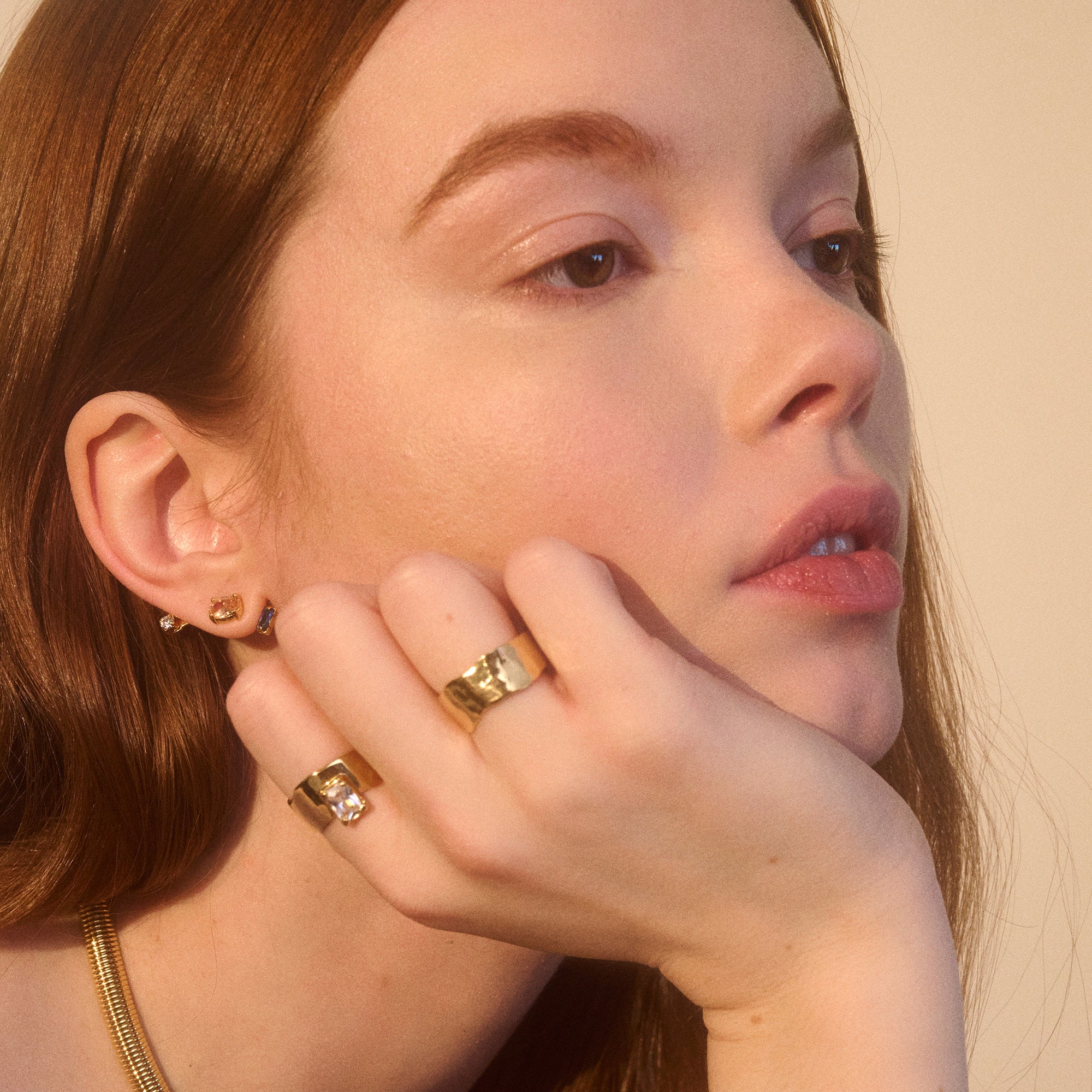 Wade Ring with Zirconia in Gold