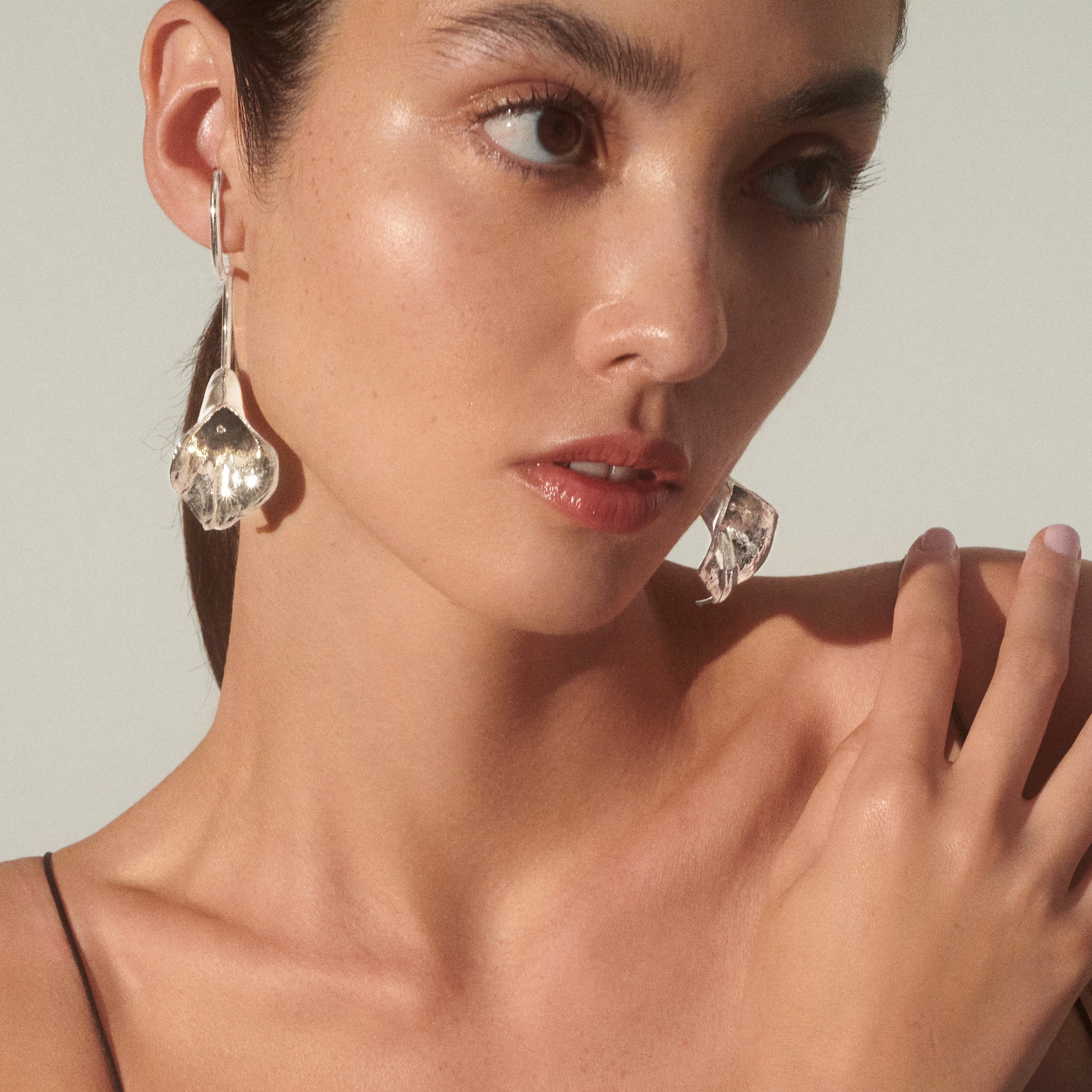 Calla Lilly Earrings in Silver