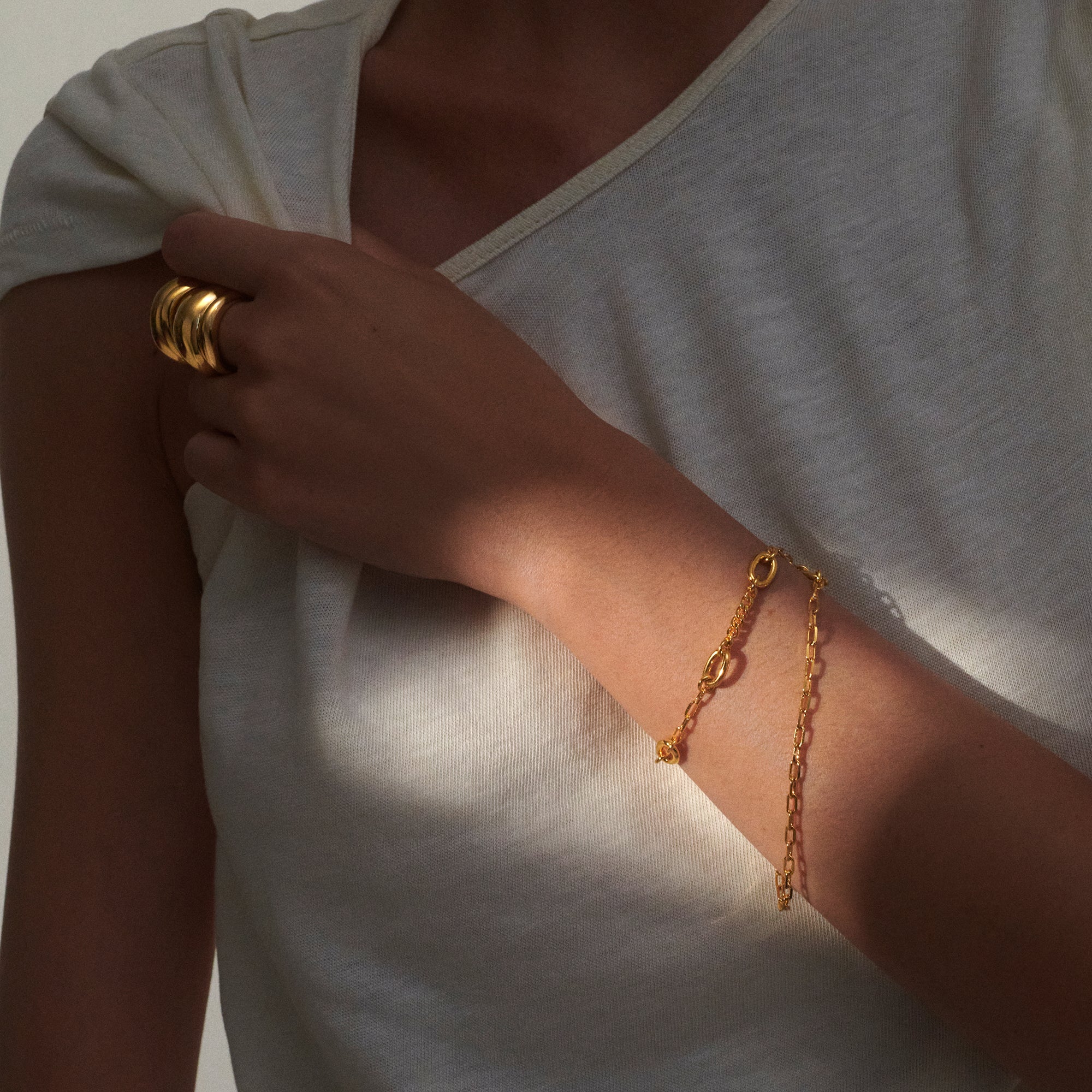 Dual Chain Bracelet in Gold