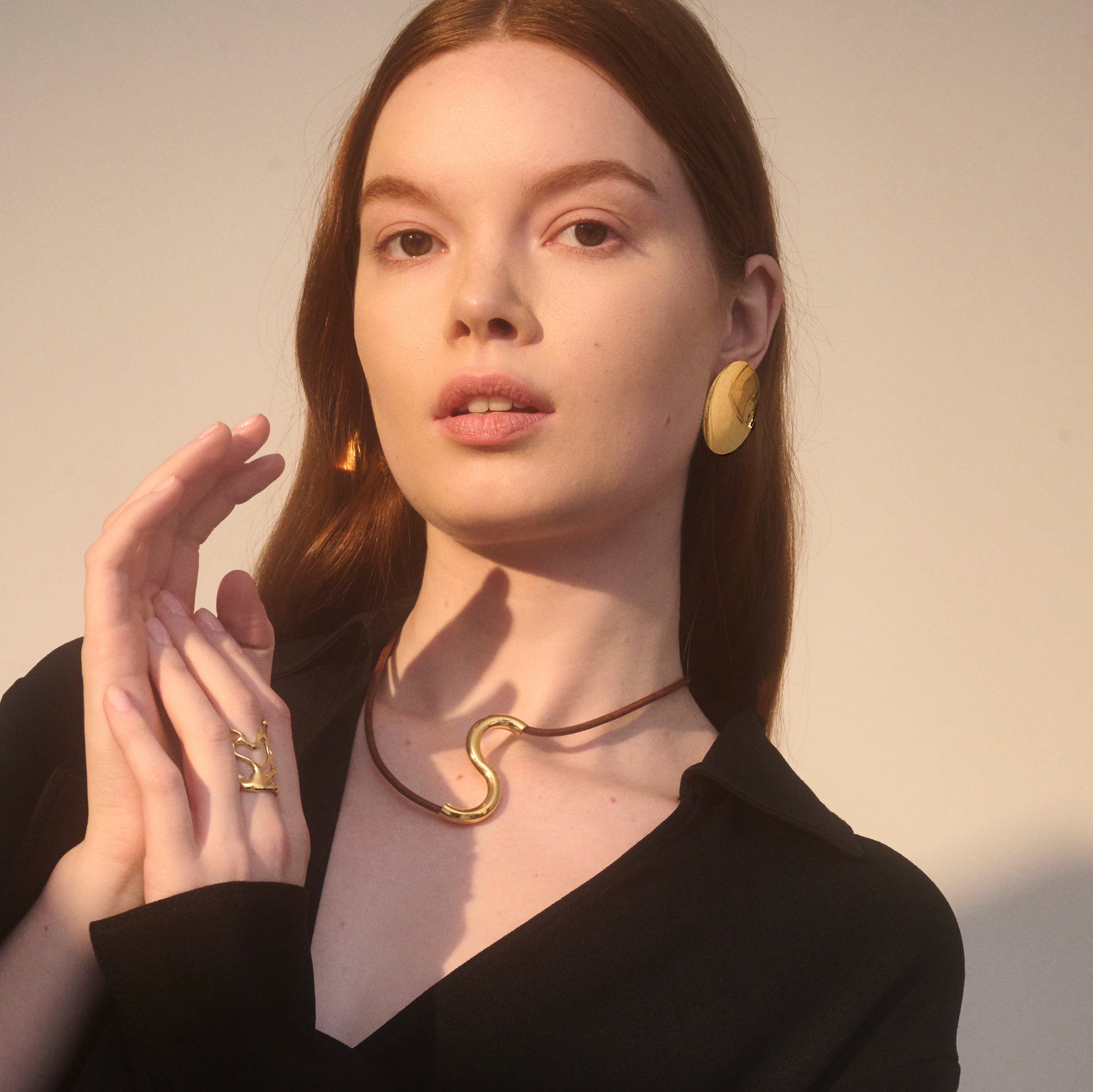 Saucer Earrings in Gold