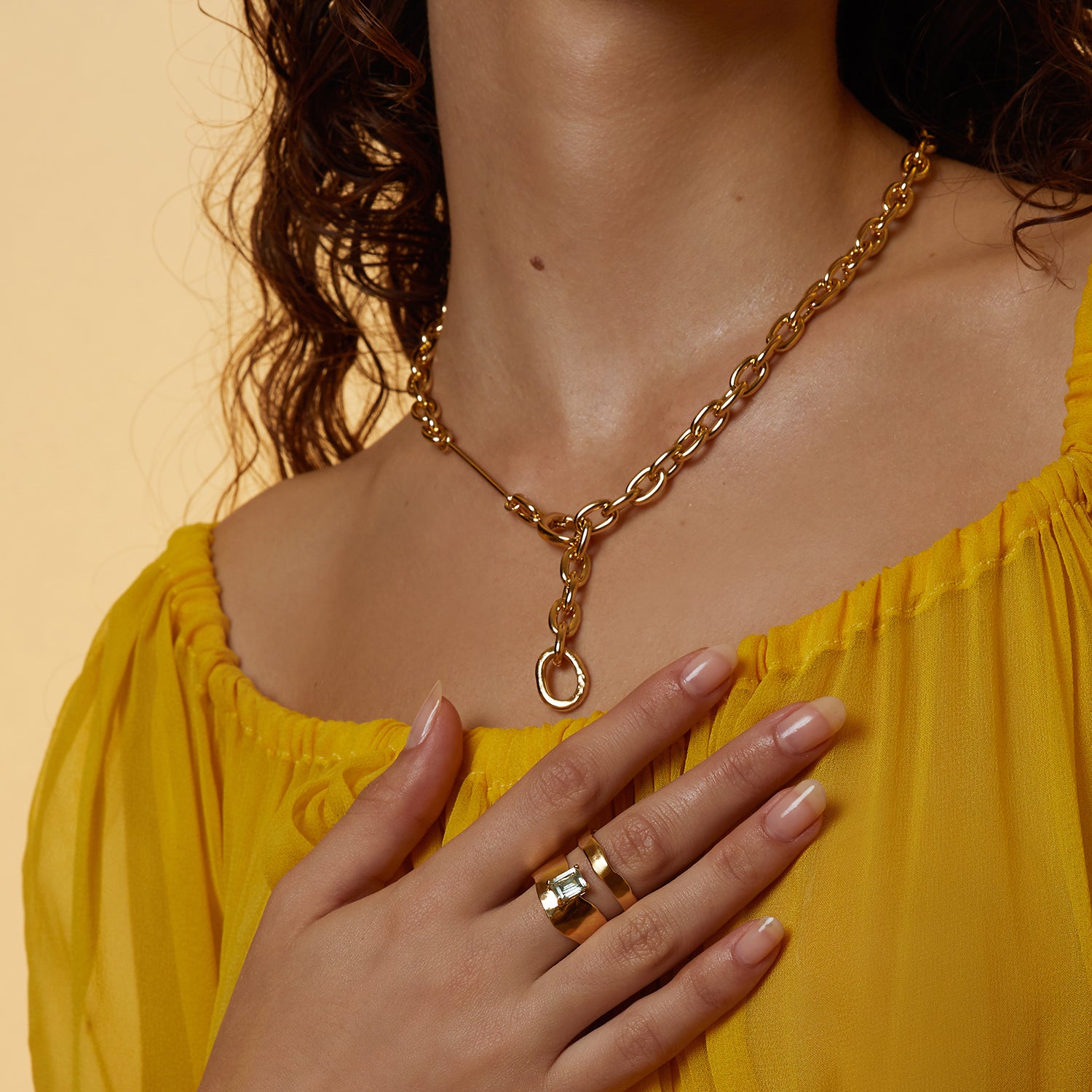 Loupe Necklace in Gold