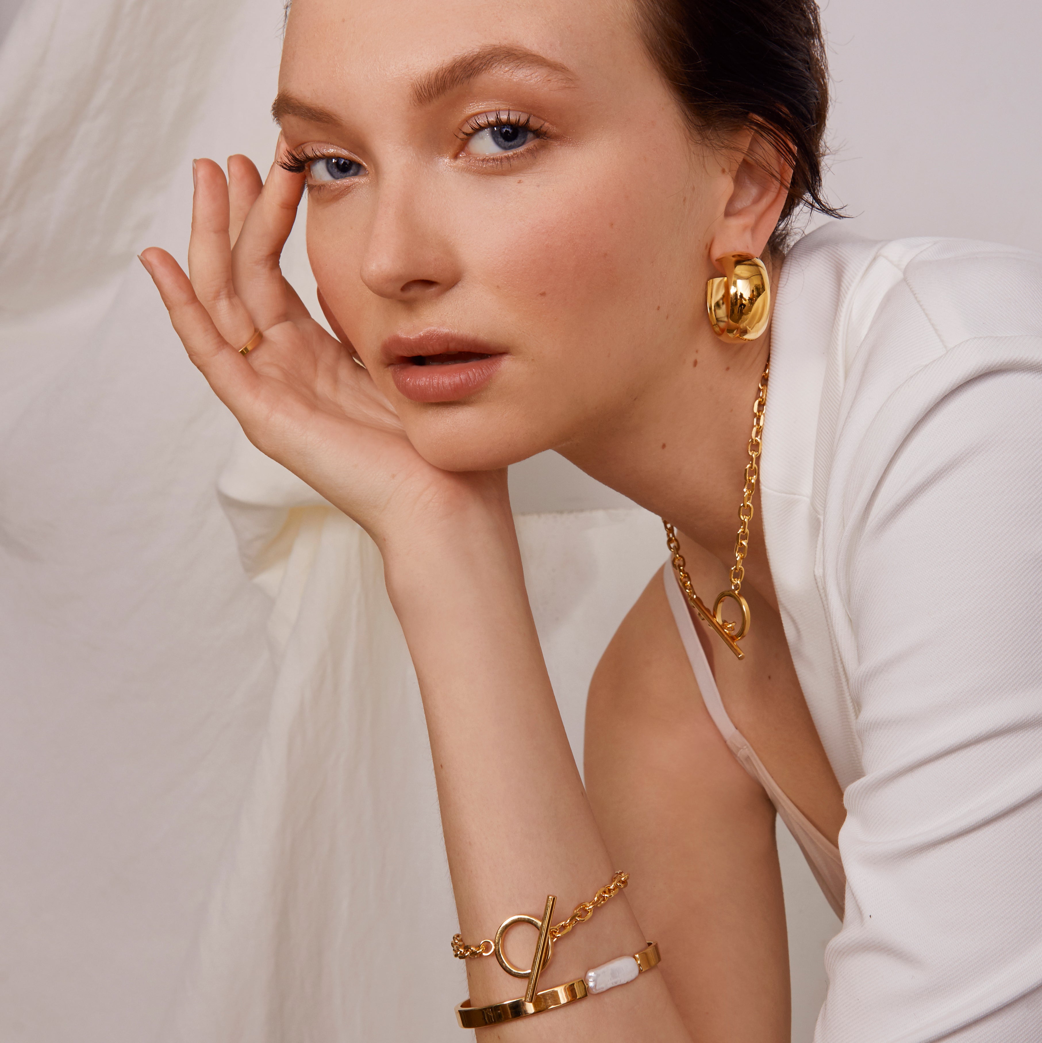 Toggle Bracelet in Rhodium