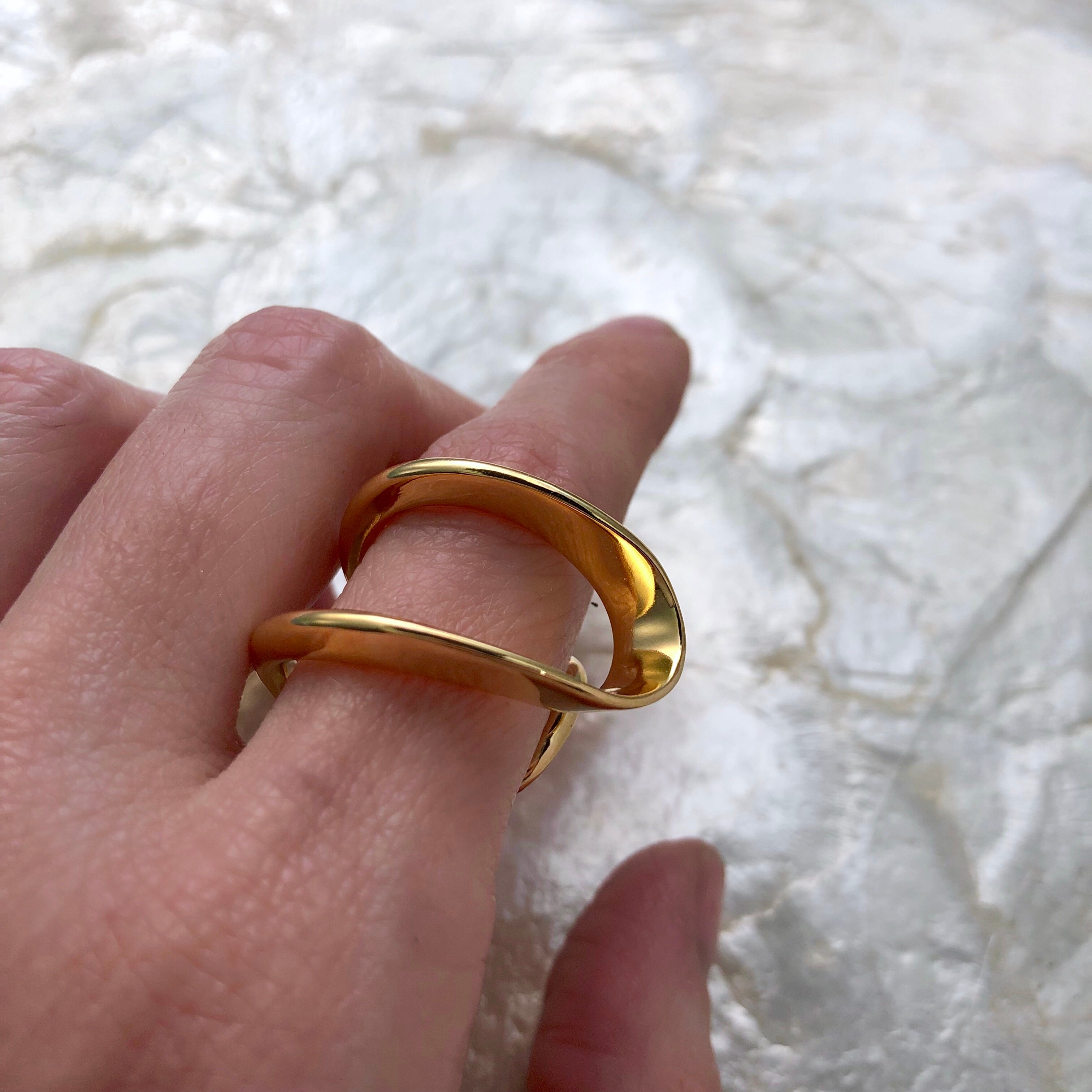 Raia Ring in Rhodium