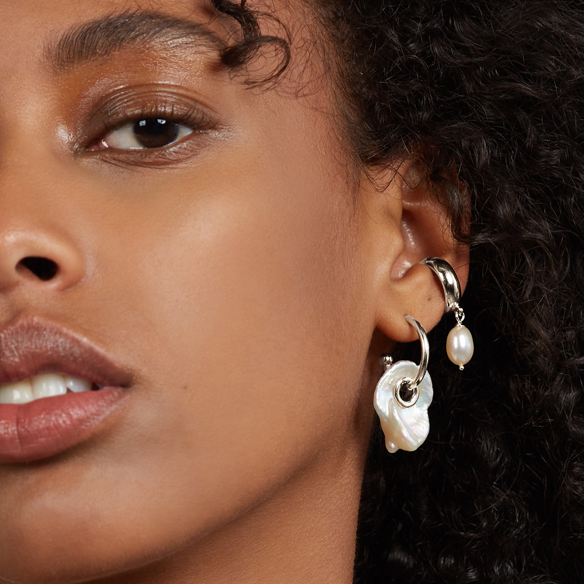 Lady Grey Pearl Ear Cuff in Silver