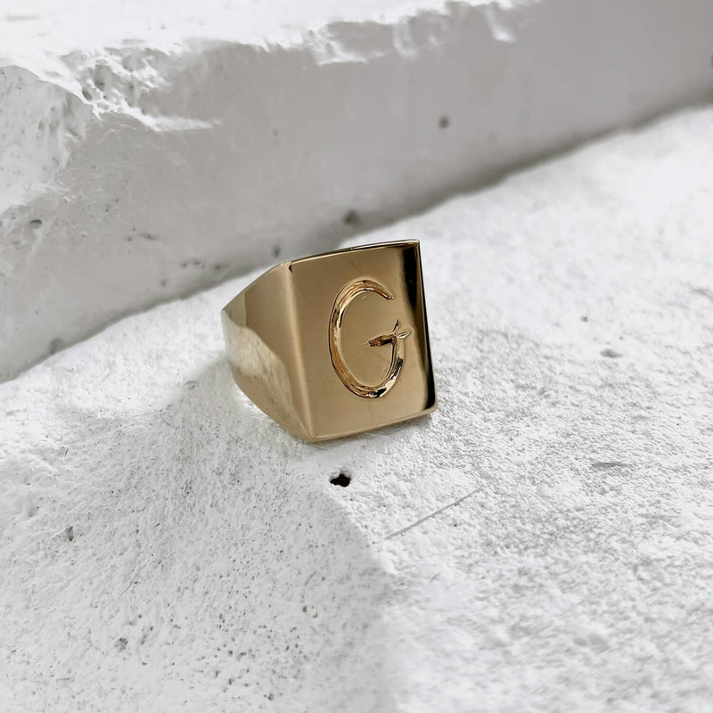 Scrawled Initial Ring Gold G