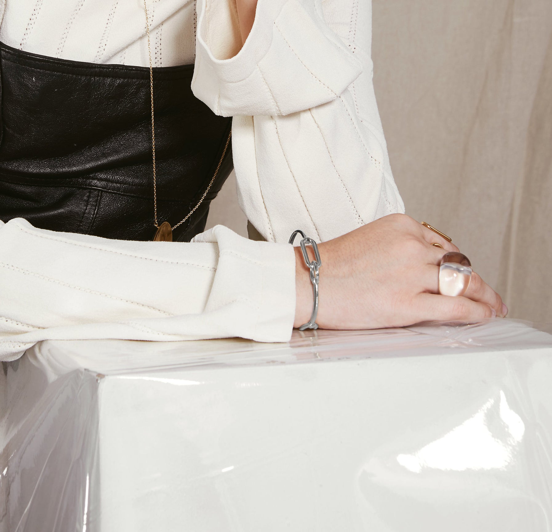 Link Bracelet in Rhodium