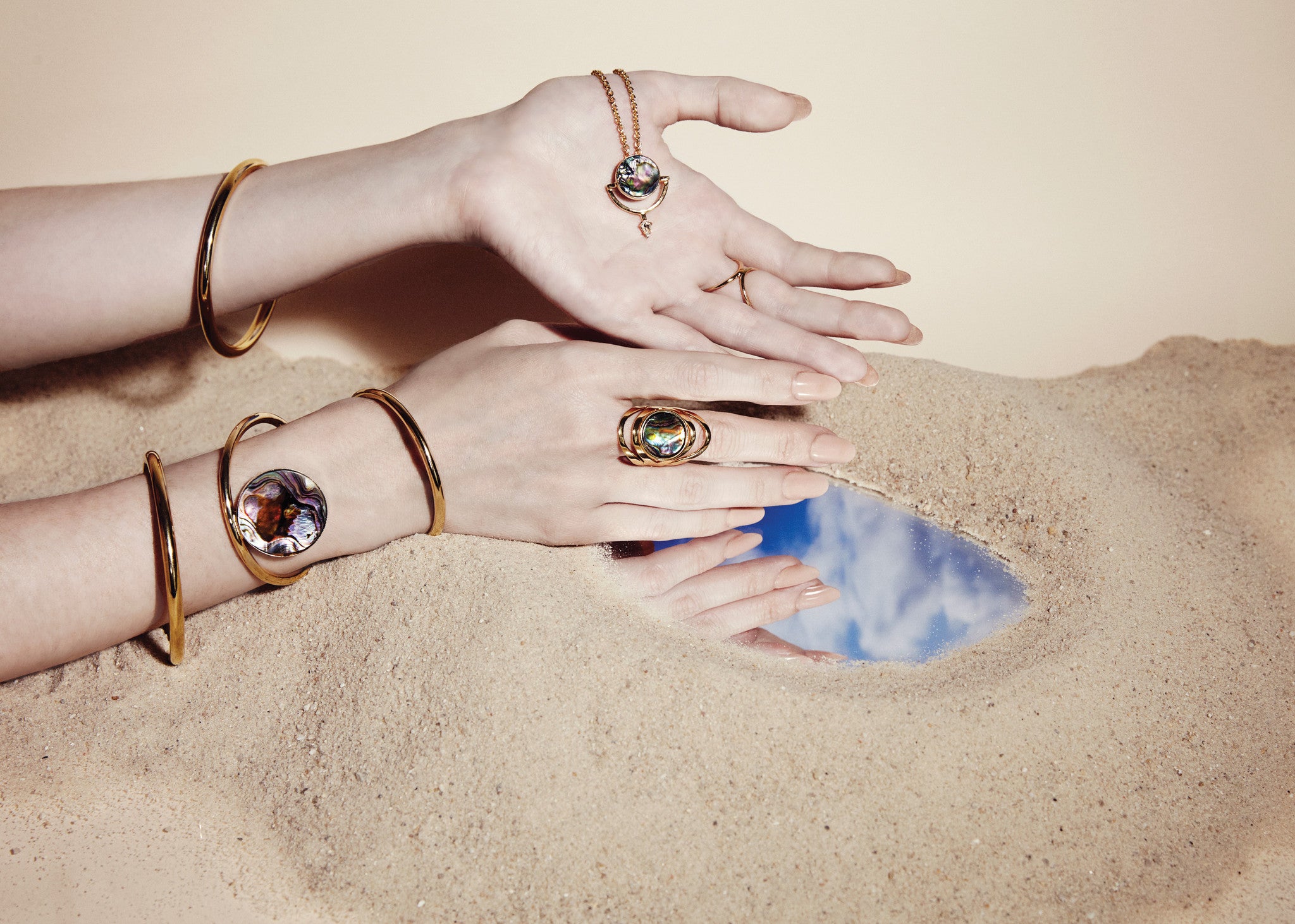 Abalone Locus Necklace in Silver