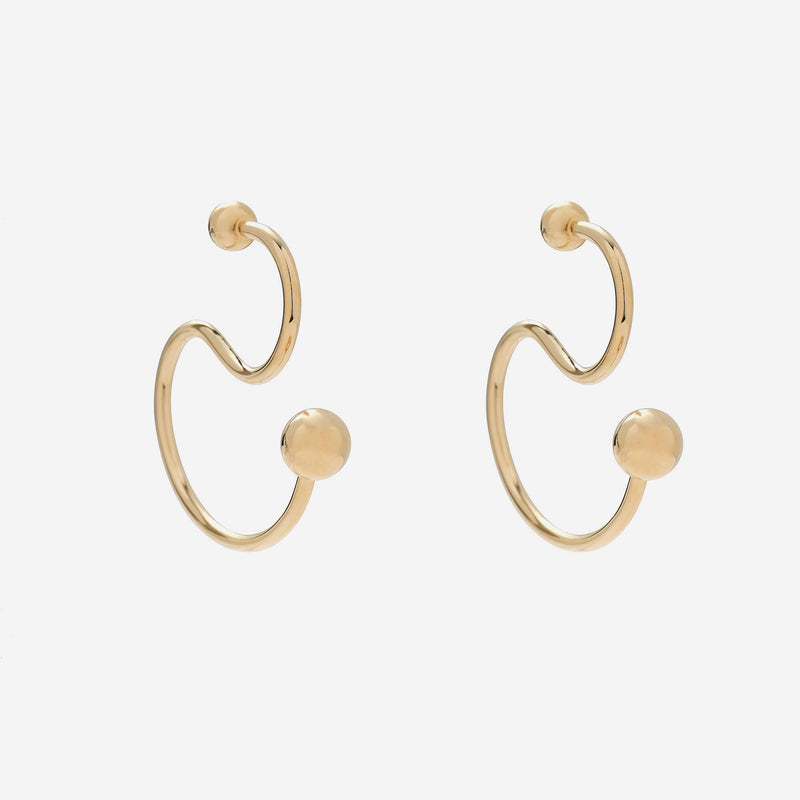 Swerve Barbell Earrings in Gold