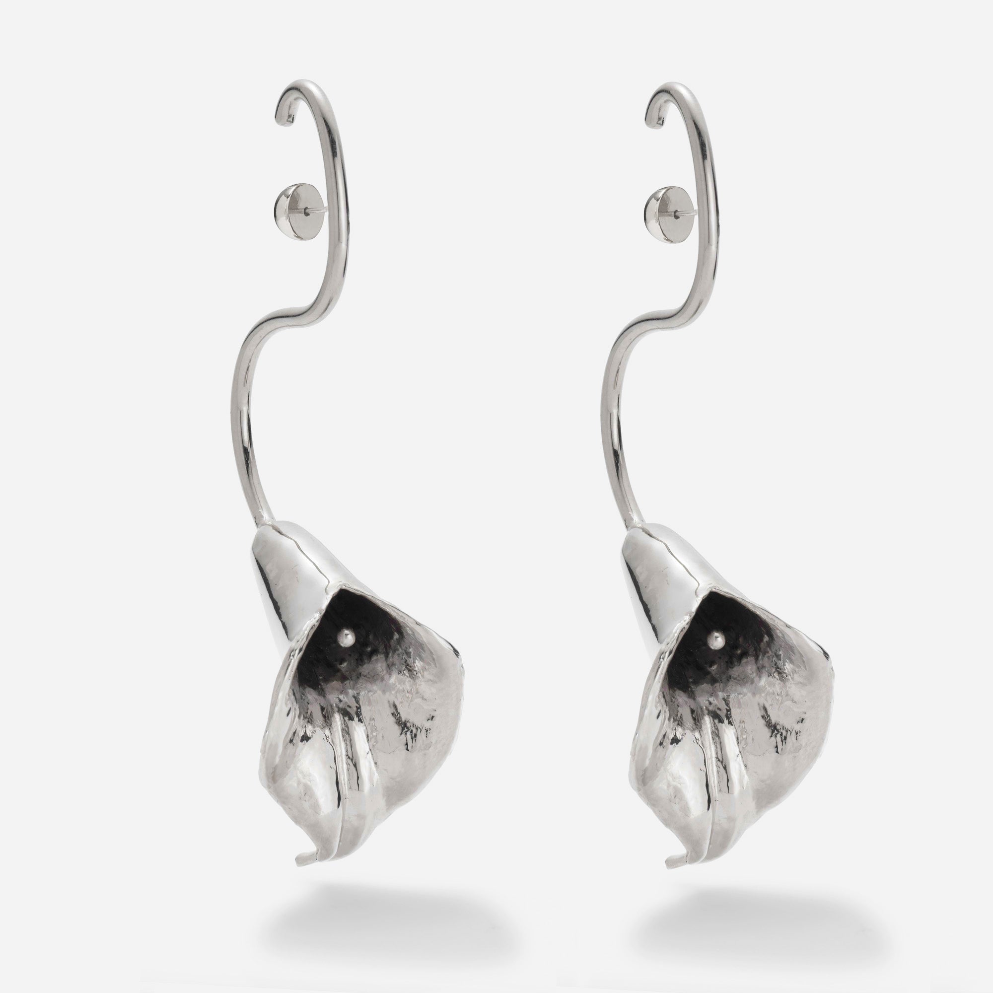 Lady Grey Calla Lily Earrings in Silver