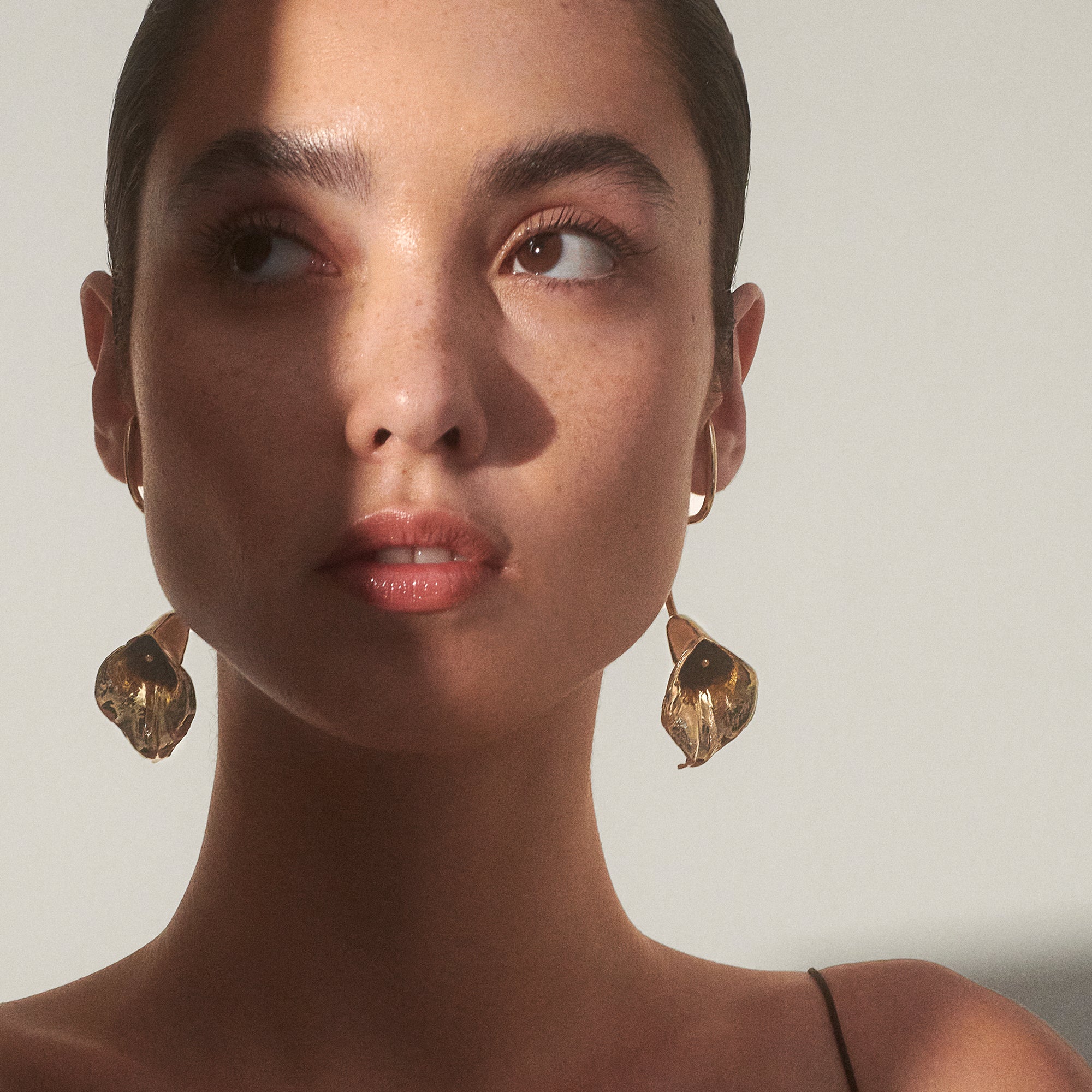 Calla Lilly Earrings in Gold