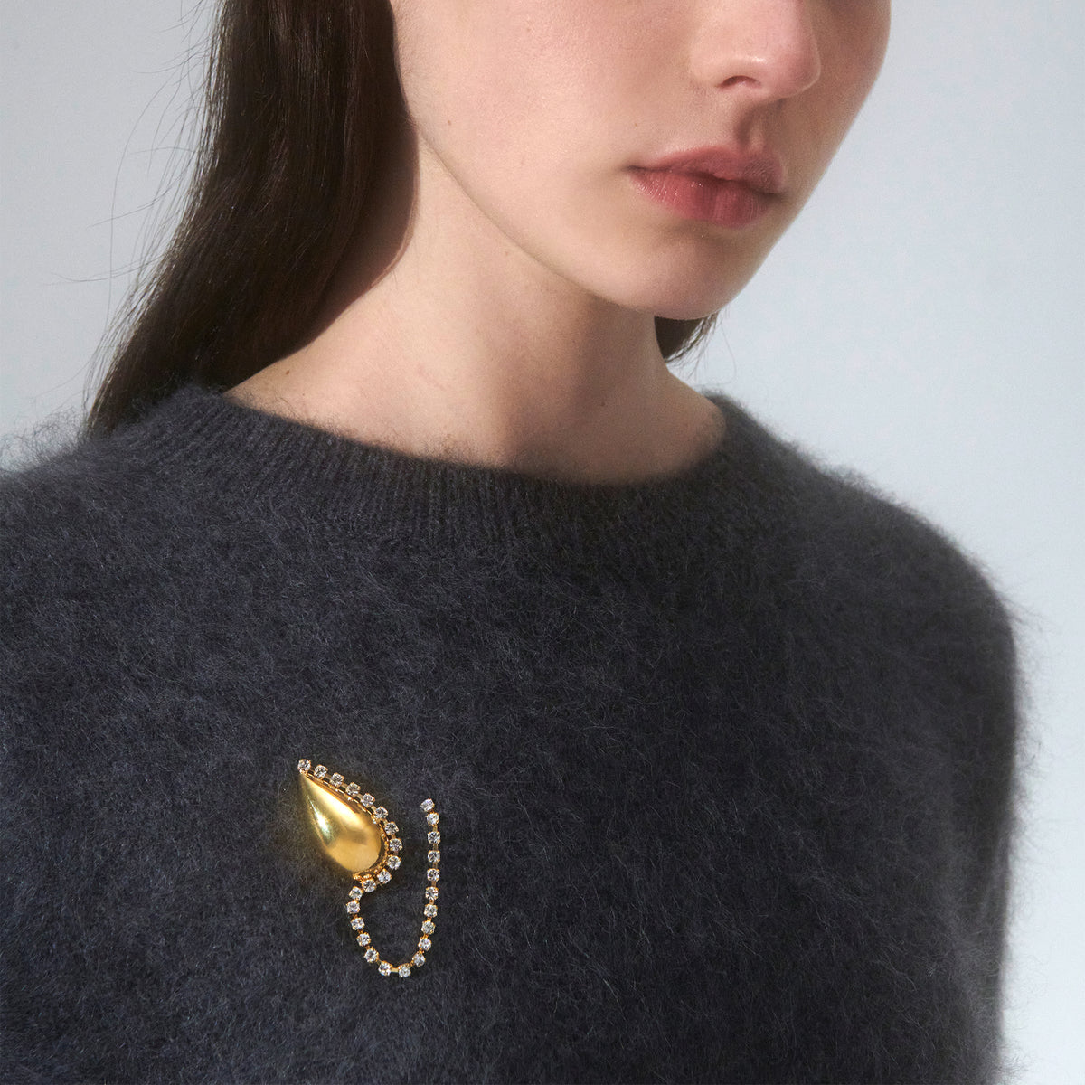 Cascade Brooch in Gold