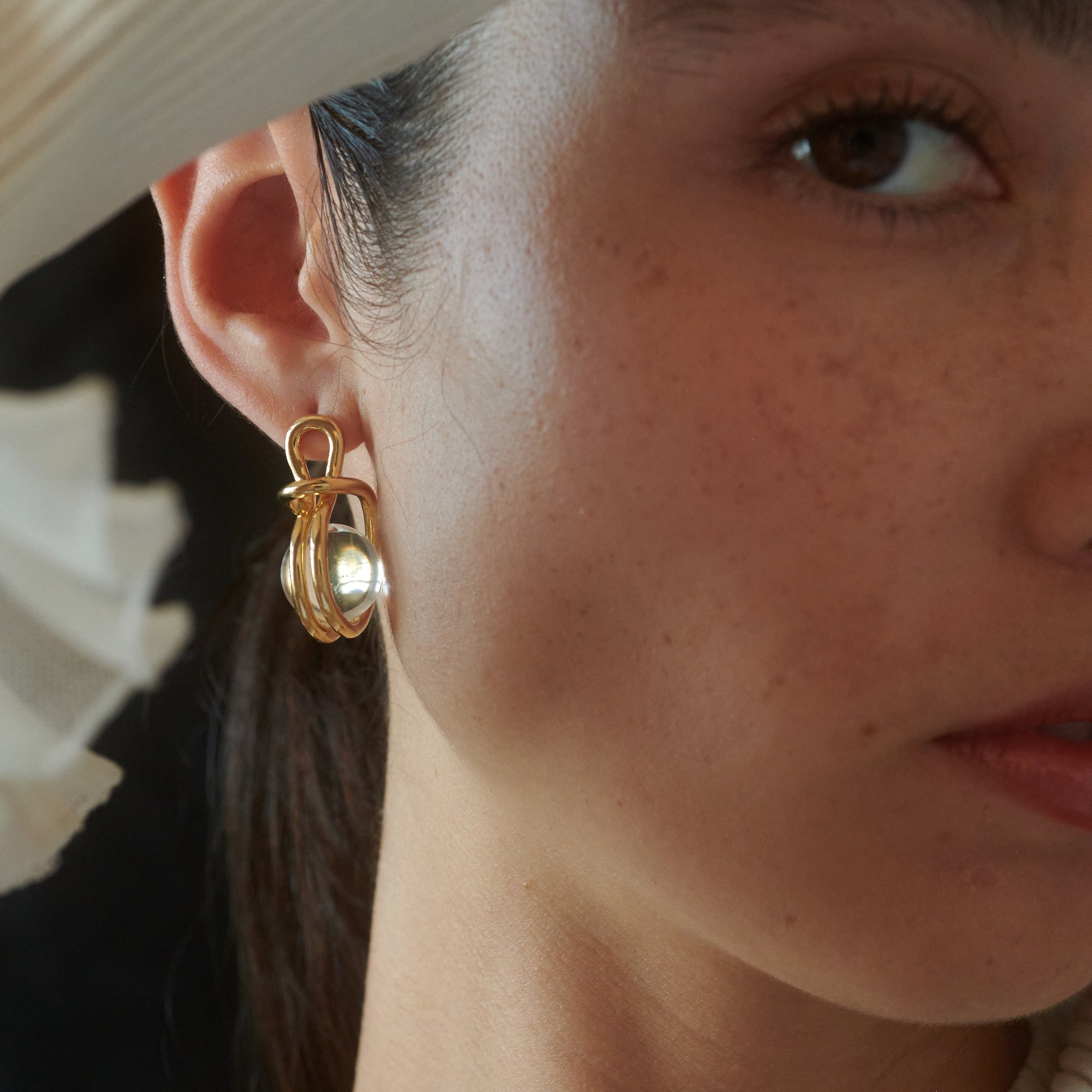 Sling Earrings in Gold