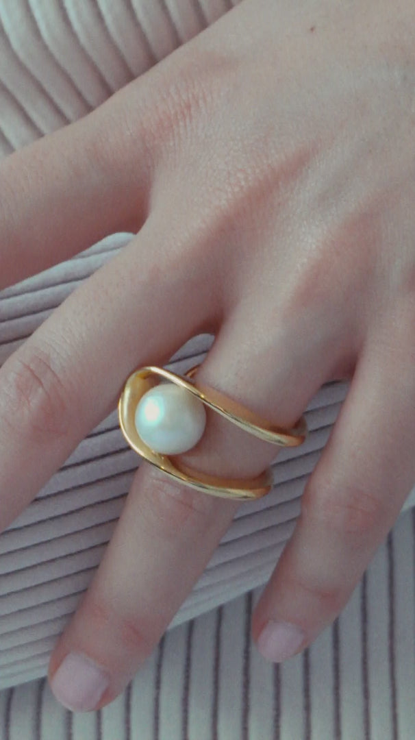 Lady Grey | Sculptural Jewelry Designed in New York