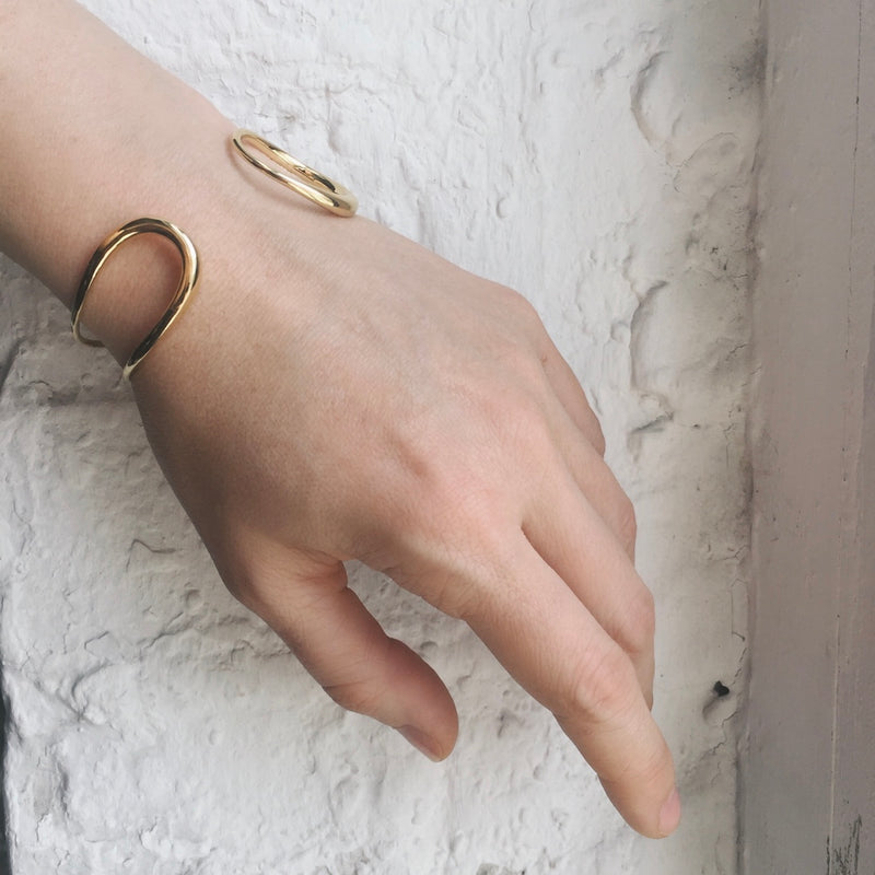 Alter Bangle in Gold