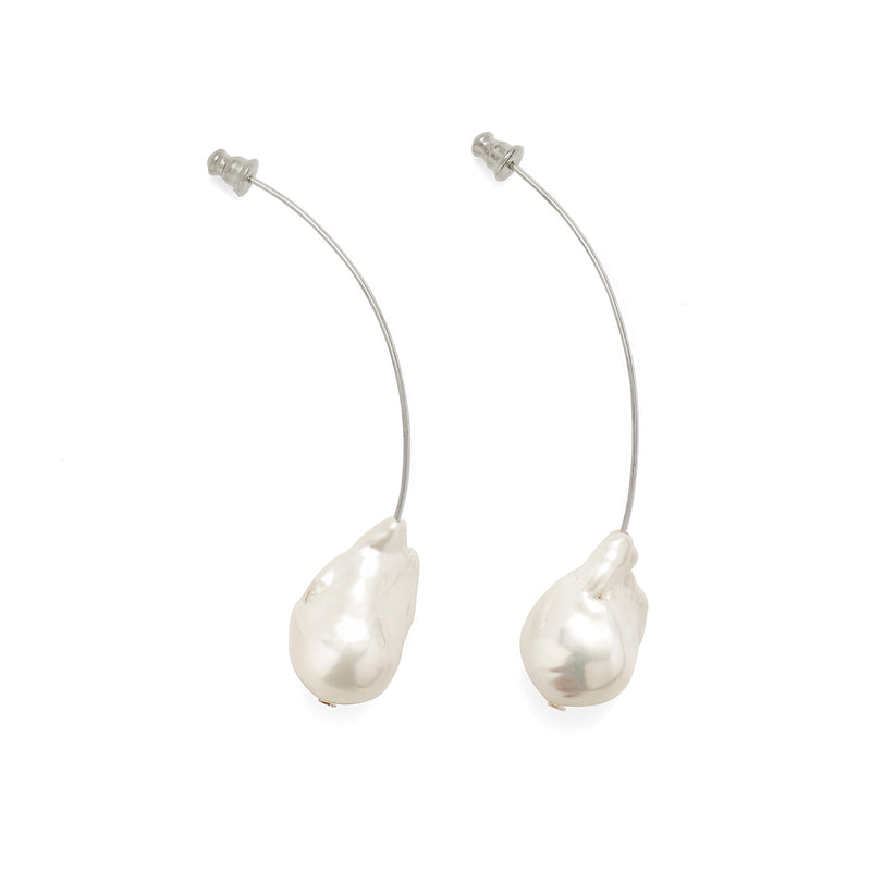 Baroque Pearl Earring in Rhodium