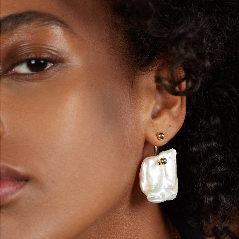  Lady Grey Bracket Earring in Gold