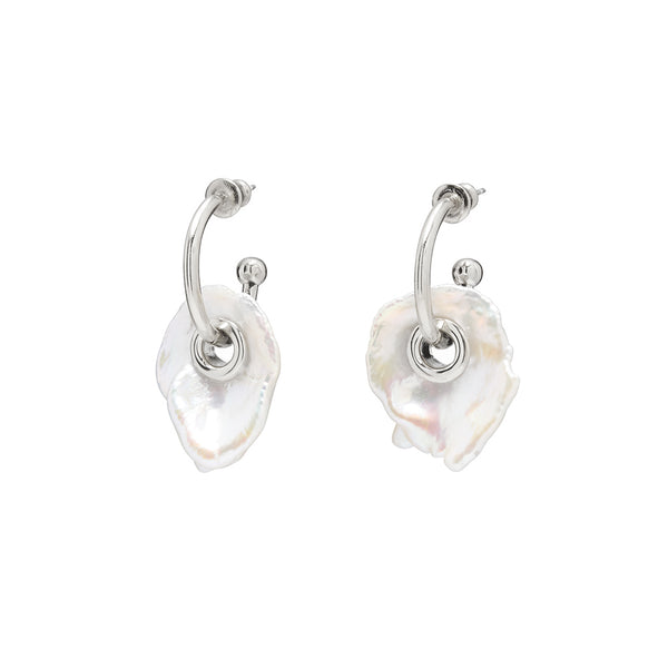 Lady Grey Pearl Eyelet Earring in Silver