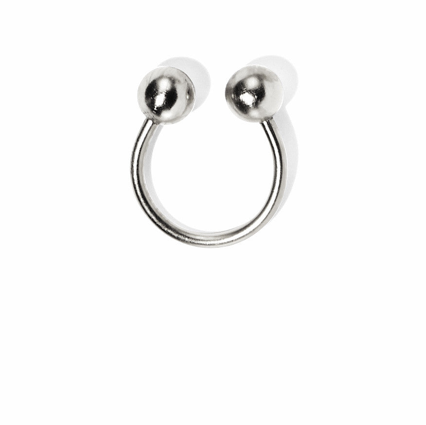 Barbell Ring in Silver – Lady Grey