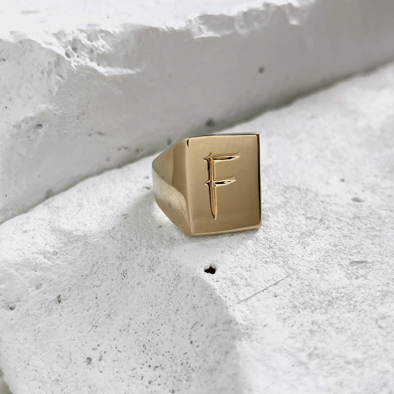 Scrawled Initial Ring Gold F