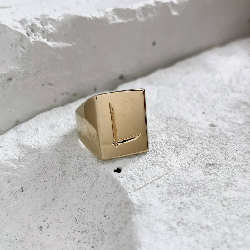 Scrawled Initial Ring Gold L