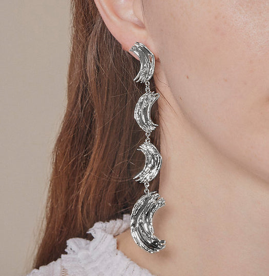 Frida Earrings in Rhodium