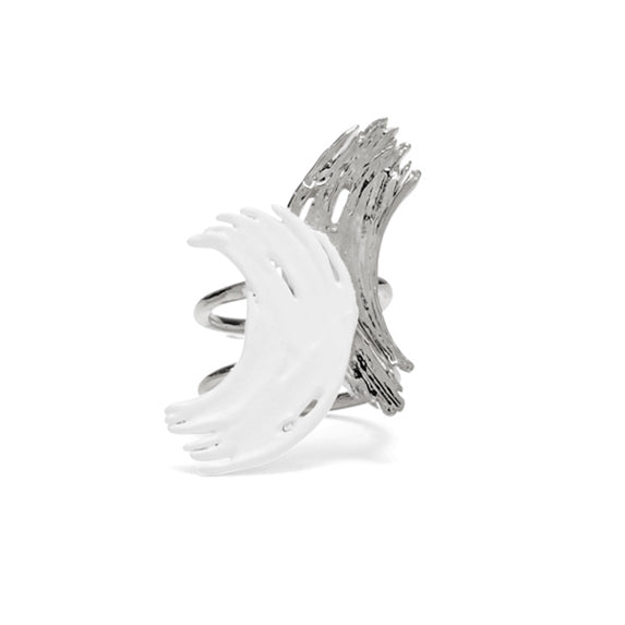 Alma Ring in Rhodium and White