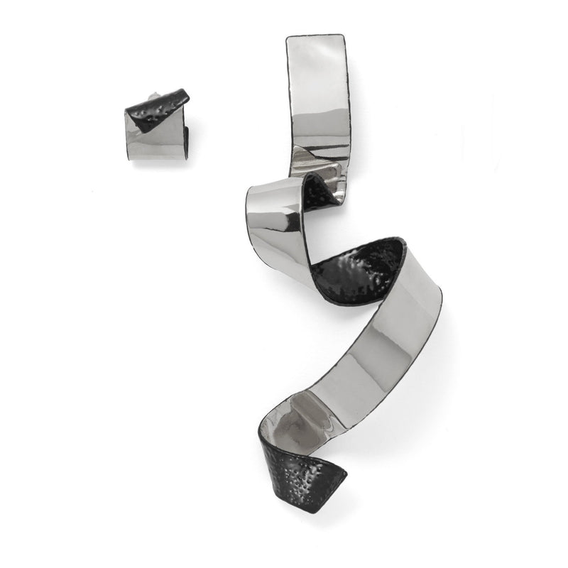 Lady Grey Jewelry Rue Earring in Rhodium and Black Pebble