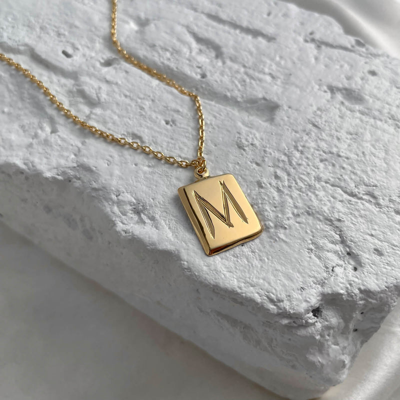 Scrawled Initial Pendant in Gold M