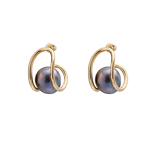 Black Pearl Swerve Earring in Gold