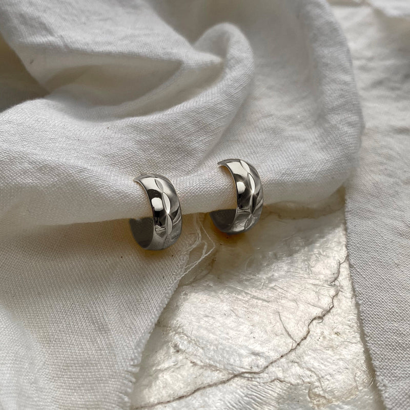 Navette Hoops in Silver