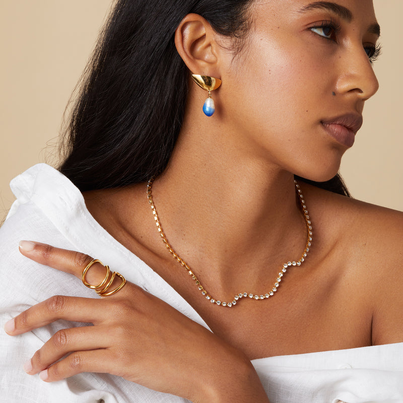 Glazed Pearl Lobe Earring in Gold