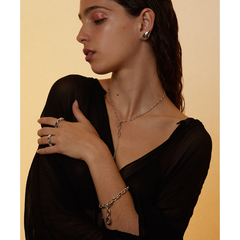 Lady Grey Rein Necklace in Silver