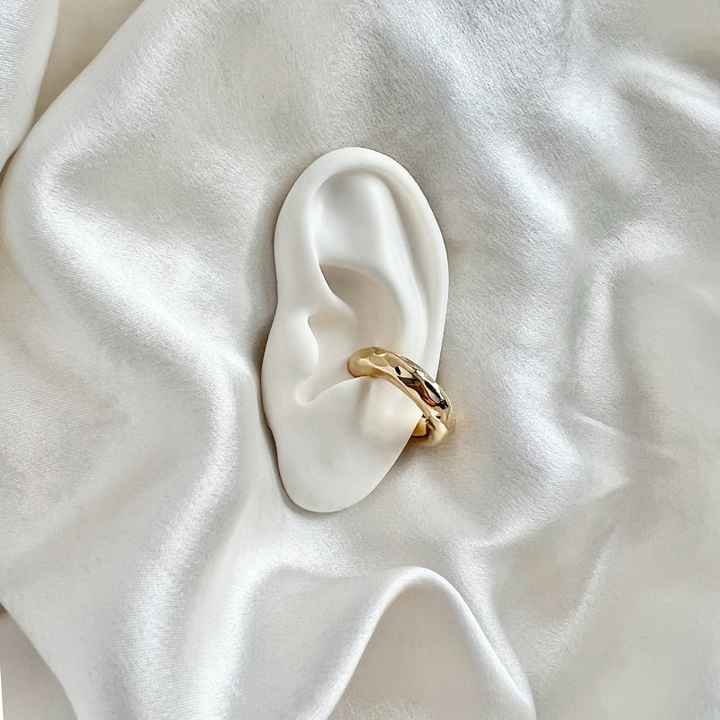 Rayan Ear Cuff in Gold