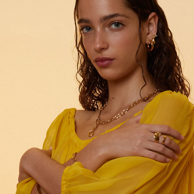 Rayan Hoops in Gold