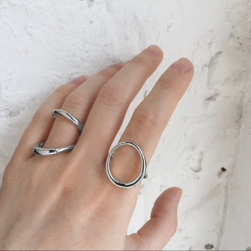 Echo Ring in Rhodium