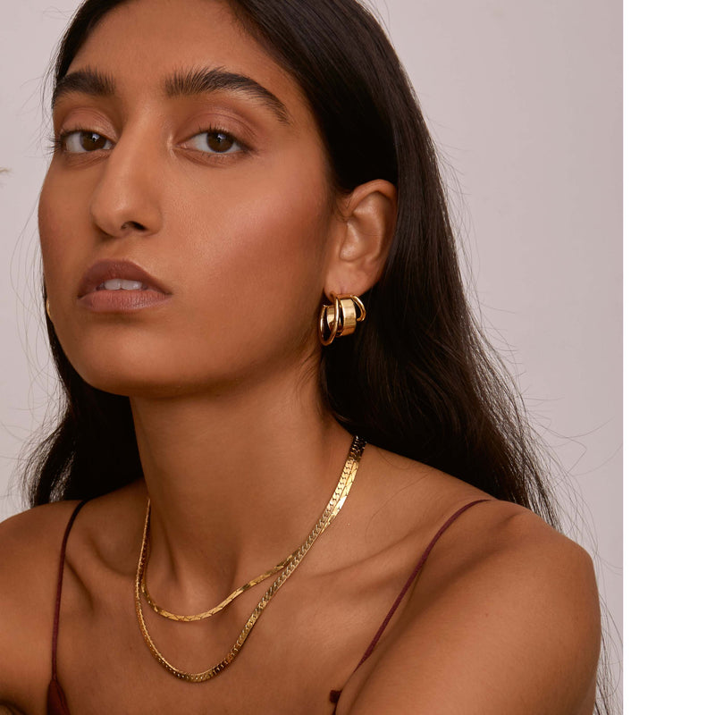 Herringbone Necklace in Gold