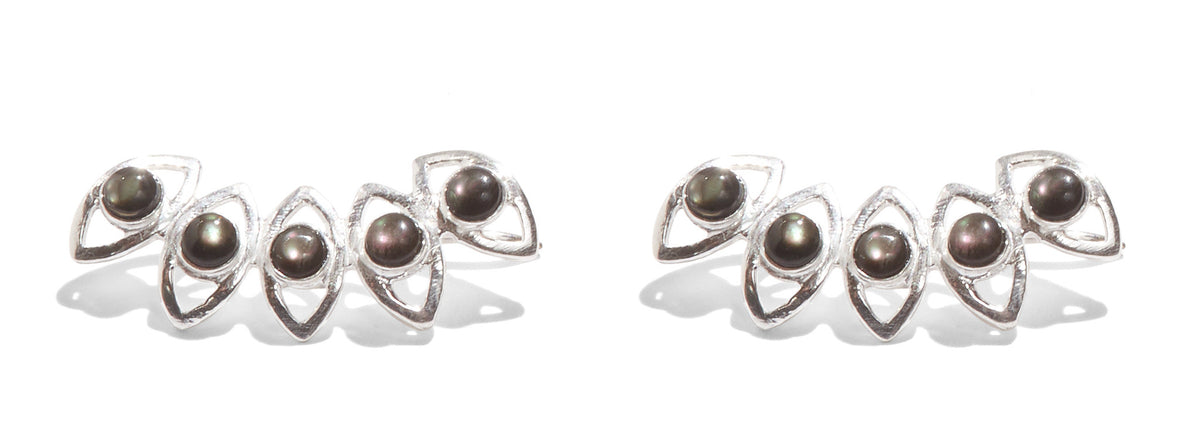 Hydra Ear Crawler Silver Mother Pearl