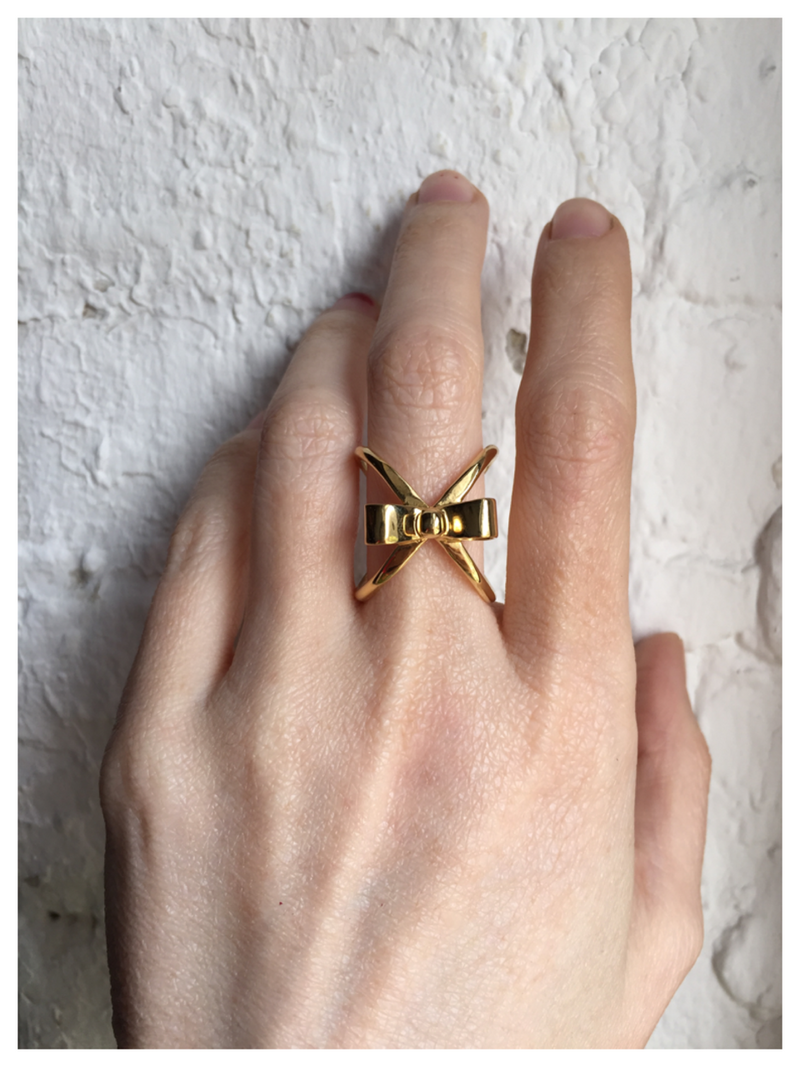 Lady Grey Cross Bow Ring in Gold
