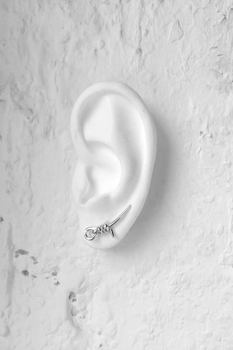 Lady Grey Jewelry Knot Ear Crawler in Silver